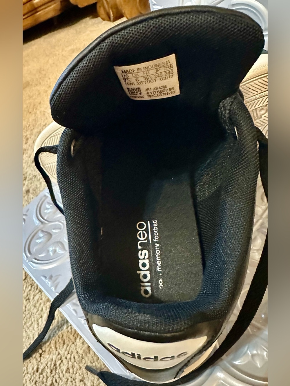 Adidas Neo Cloudfoam Memory Foam Sneakers Black White Womens 7.5 - Picture 8 of 11